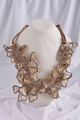 Collier à la mode en cuir Bijou fait main design très insolite Cadeau femme - MADEheart.com