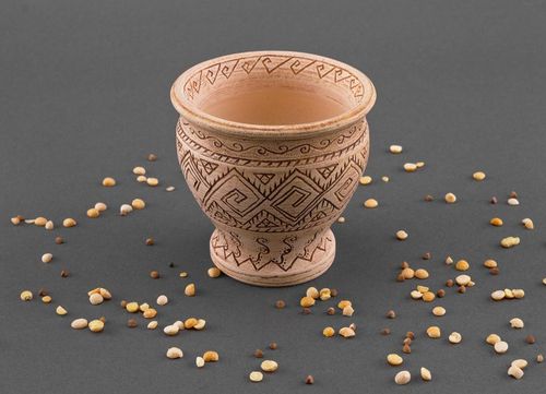 Глиняная декоративная ваза с узором  - MADEheart.com