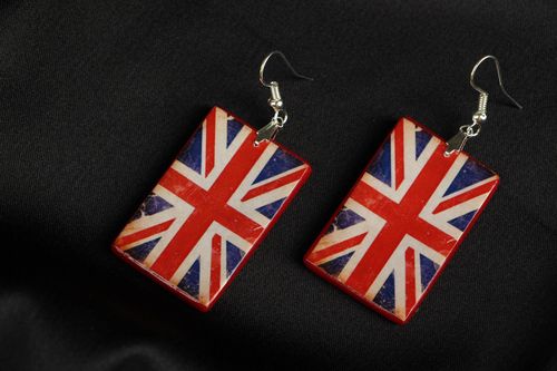 Brincos longos artesanais feitos de cerâmica plástica Bandeira britânica - MADEheart.com