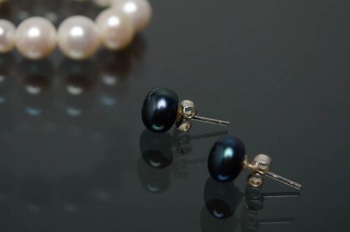 Boucles doreilles en argent avec perles deau douce - MADEheart.com