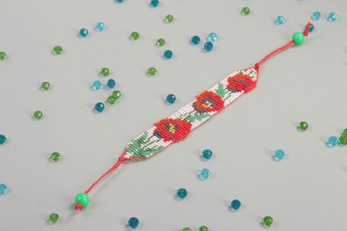 Handmade beaded floral poppies strand bracelet for teen girls - MADEheart.com