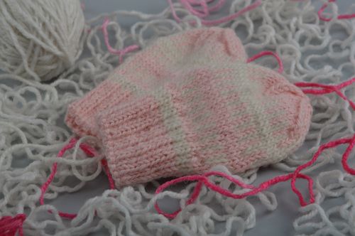 Small handmade warm winter mittens knitted of pink woolen threads for little girl - MADEheart.com