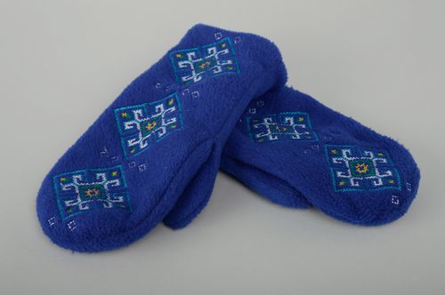 Blue warm fleece mittens with embroidery - MADEheart.com