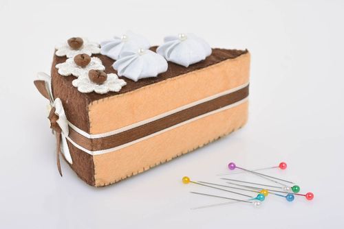 Handmade designer soft felt pincushion in the shape of piece of chocolate cake - MADEheart.com