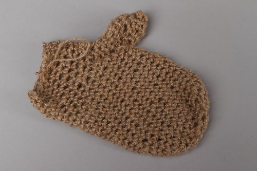 Éponge pour douche tricotée en forme de moufle - MADEheart.com