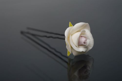 Шпилька для волос из холодного фарфора Белая роза - MADEheart.com
