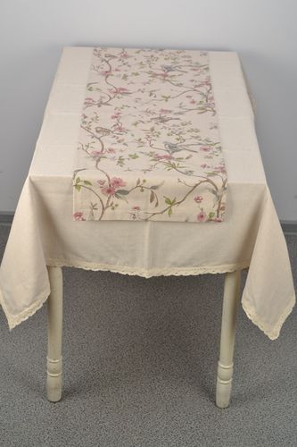 Cotton and polyamide table runner with floral print - MADEheart.com