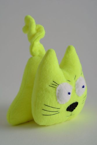 Brinquedo macio de tecido feito à mão Gato  - MADEheart.com