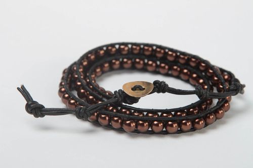 Bracelet tressé fait main Bijoux artisanaux noir marron Accessoire femme - MADEheart.com