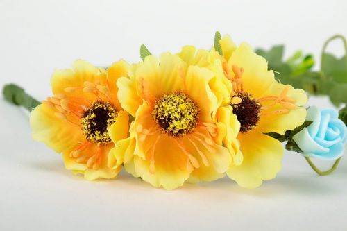 Gelber Haarreif mit Blumen - MADEheart.com