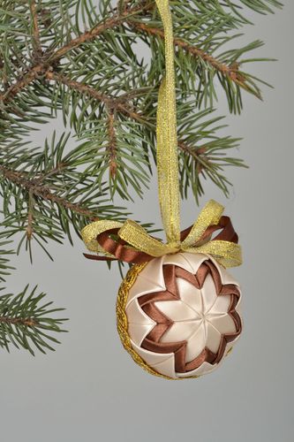 Boule de Noël artisanale technique artichaut faite main - MADEheart.com