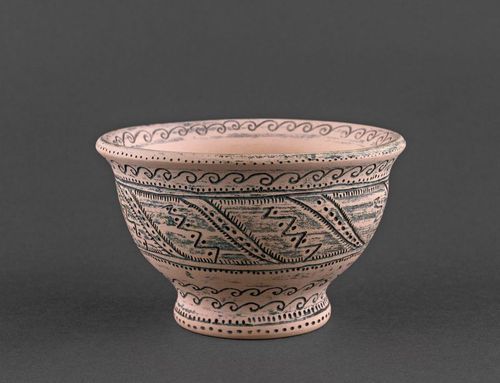 Decorative clay bowl - MADEheart.com