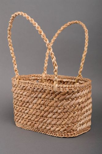 Eco friendly reedmace basket purse - MADEheart.com