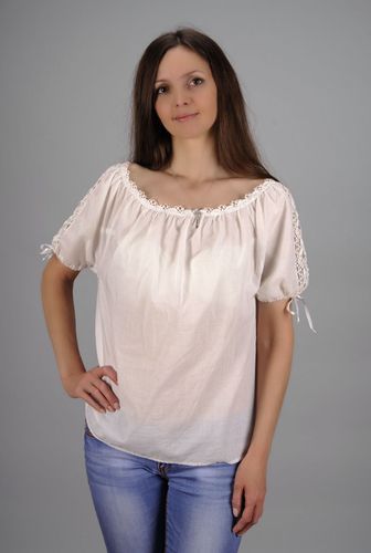 Batiste loose blouse - MADEheart.com