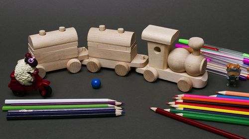 Trenino giocattolo fatto a mano Giocattolo di legno Semilavorato da decorare - MADEheart.com