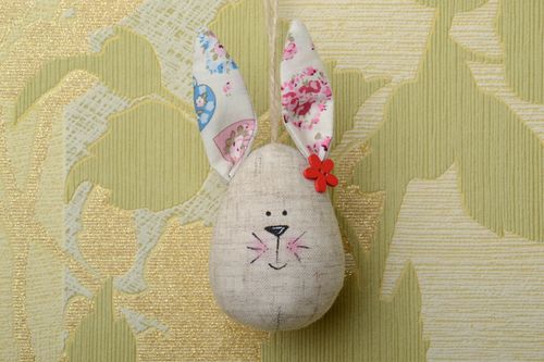 Colgante decorativo hecho a mano conejo pascual de tela de algodón - MADEheart.com