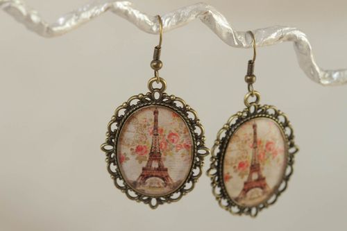 Boucles doreilles pendantes avec base ajourée en métal ovales faites main femme - MADEheart.com