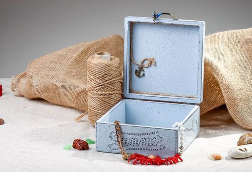 Boîte à bijoux à lancienne - MADEheart.com