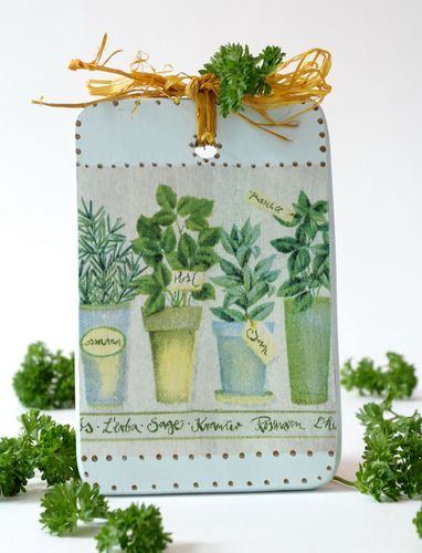 Decorative cutting board with decoupage - MADEheart.com