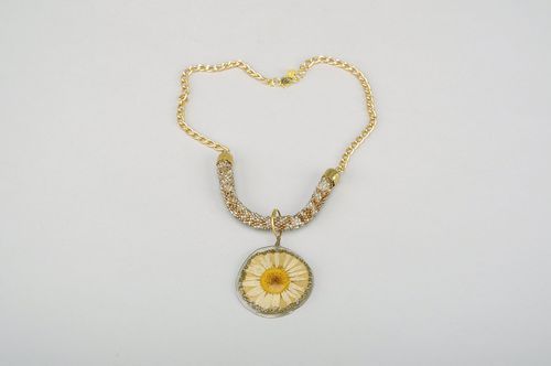 Pendant with Camomile Flower - MADEheart.com