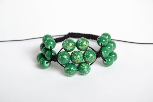 Bracelet vert Bijou fait main perles en céramique verre Cadeau pour femme - MADEheart.com