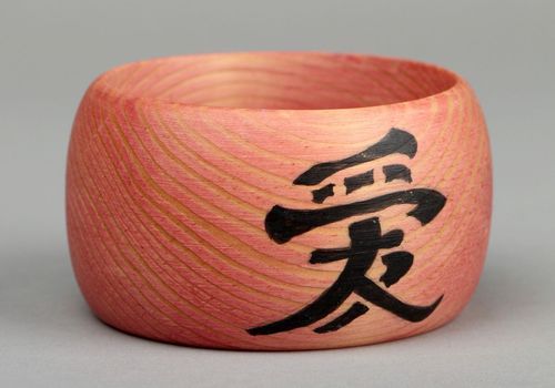 Bracelet with Chinese symbol Love of pink color - MADEheart.com