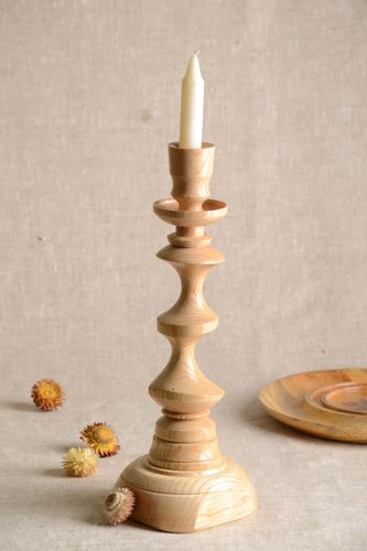 Candelero de madera hecho a mano decoración de interior soporte para velas - MADEheart.com