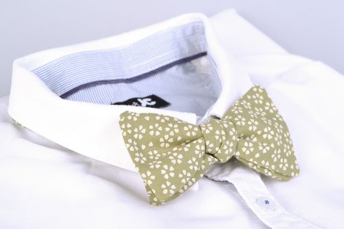 Handmade designer bow tie sewn of fabric with floral pattern for boys and girls - MADEheart.com