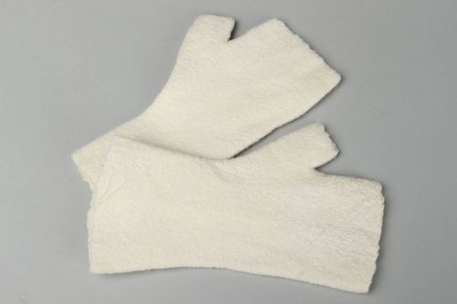 Mitenes de lã brancas - MADEheart.com