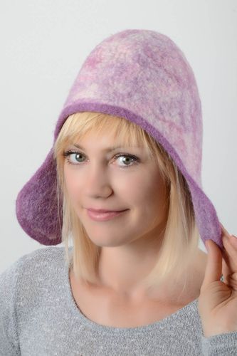 Bonnet en laine feutrée Bonnet fait main mauve pour hiver Vêtement femme - MADEheart.com