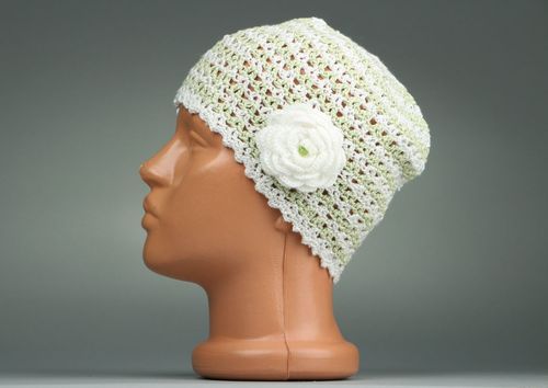 Bonnet tricoté au crochet - MADEheart.com