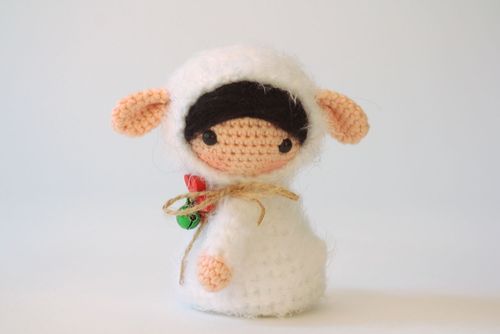 Brinquedo Menina ovelha - MADEheart.com