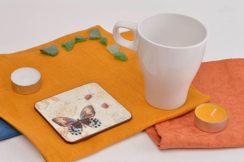 Posavasos original mariposa artesanal accesorio de cocina protector para mesa - MADEheart.com