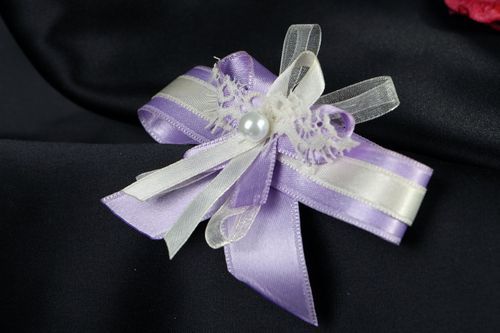 Boutonniere for Groomsmaids - MADEheart.com