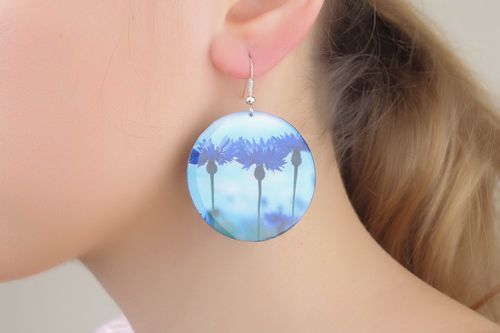 Round earrings with flowers - MADEheart.com