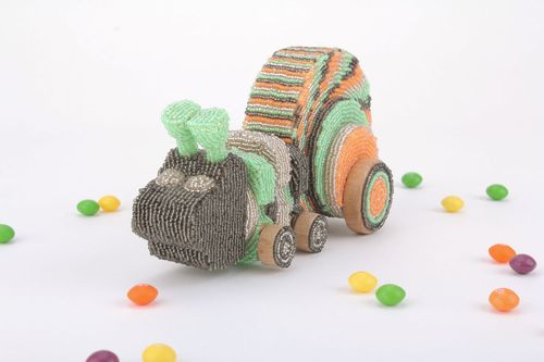 Lumaca fatta a mano giocattolo di legno materiale ecologico con perline - MADEheart.com