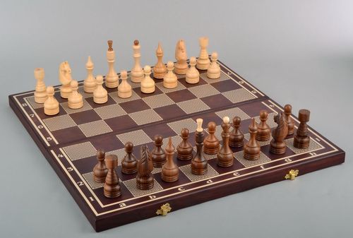 Schach-Set aus Holz 3 in 1 - MADEheart.com
