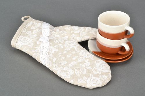Manique en coton naturel blanche à motif floral faite main pour cuisine Rose - MADEheart.com