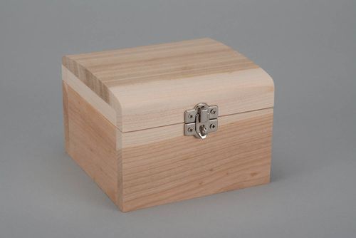 Boîte en bois brut à décorer fait main - MADEheart.com