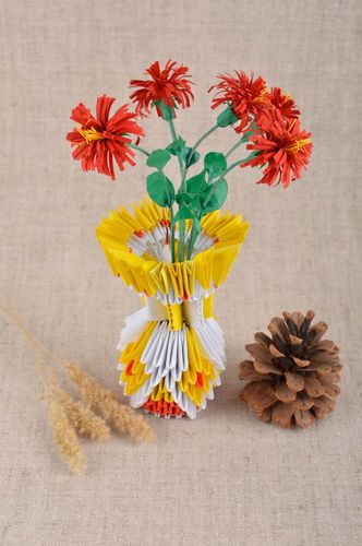 Handmade dekorative Vase Dekoration für Wohnzimmer Geschenk für Frauen Origami - MADEheart.com