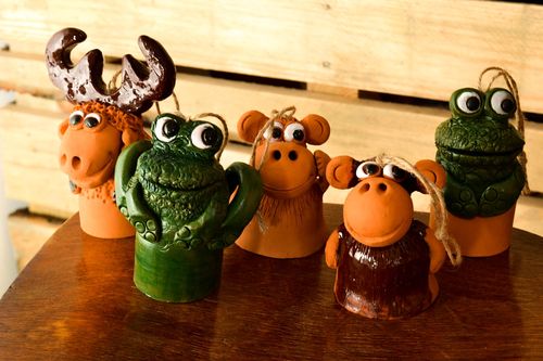 Campanas de cerámica hechas a mano objetos de decoración souvenirs originales - MADEheart.com
