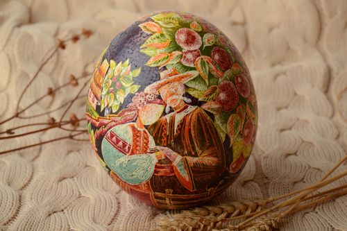 Huevo pintado a mano con cera - MADEheart.com