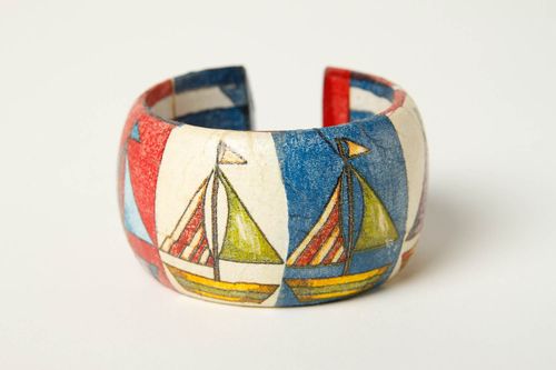 Pulsera de madera artesanal regalo original pulsera de moda con ornamentos - MADEheart.com