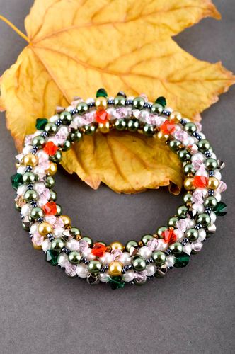 Bracciale di perline e perle fatto a mano braccialetto vivace per donna - MADEheart.com