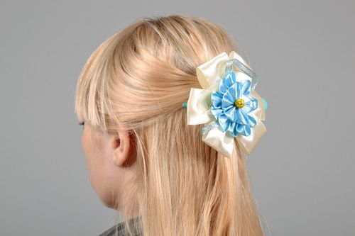 Haarspange aus Stoff mit Blumen - MADEheart.com