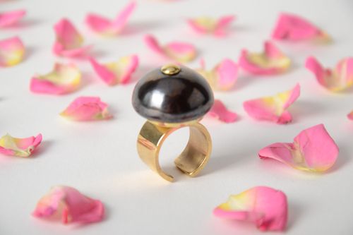 Handmade volume adjustable metal ring with black porcelain element for women - MADEheart.com