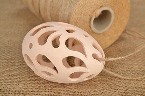 Ovo-pingente feito à mão de argila para decoração do interior - MADEheart.com