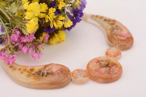 Collana con fiori secchi lunga fatta a mano girocollo donna bigiotteria bella - MADEheart.com