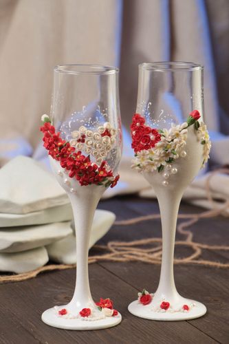 Set of handcrafted unusual designer wedding glasses with flowers 2 pieces - MADEheart.com