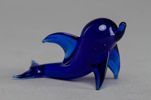 Handmade glass statuette of blue dolphin - MADEheart.com